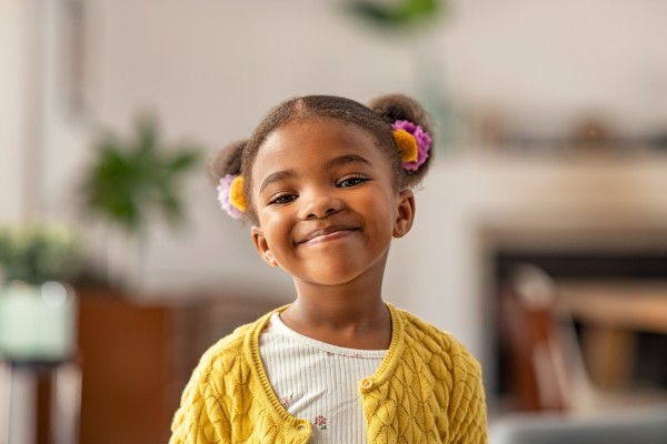 Adherez_a_notre_association_page_adhesion_-_2_Petite_fille_au_gilet_jaune
