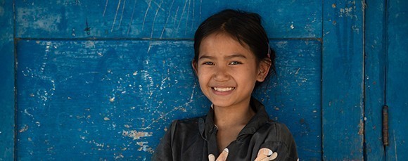 Jeune fille parrainee Laos parrainage international